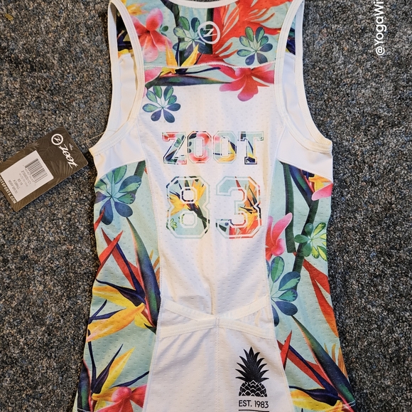 Zoot Sports women's LTD Tri Tank XS 4 back pockets white w Hawaiian patterns - Picture 4 of 5